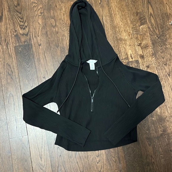 H&M Ribbed Hooded Long Sleeve Top - Picture 1 of 3
